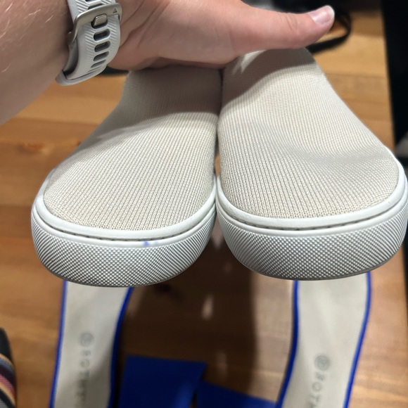 Rothy’s “The Sneaker” Sand, size 9 - Picture 5 of 6